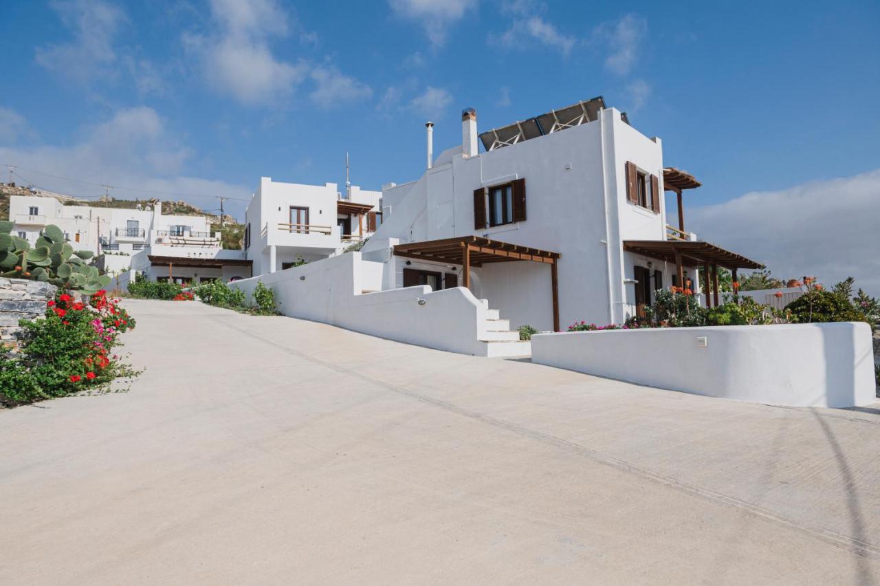 Petros Studios & Suites Naxos City Exterior photo