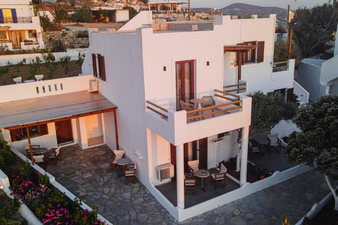 Petros Studios & Suites Naxos City Exterior photo